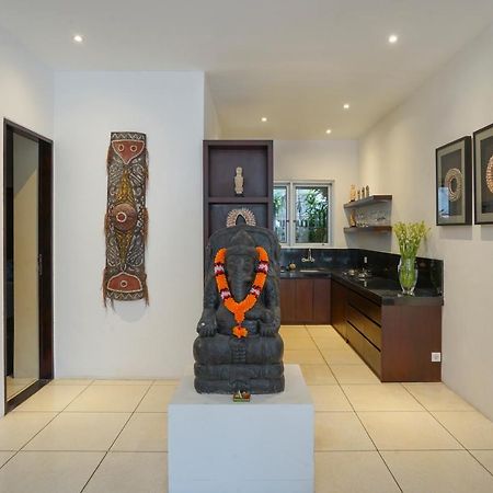 Asrina Villa'S Seminyak Extérieur photo
