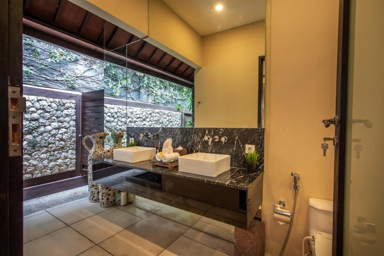 Asrina Villa'S Seminyak Extérieur photo