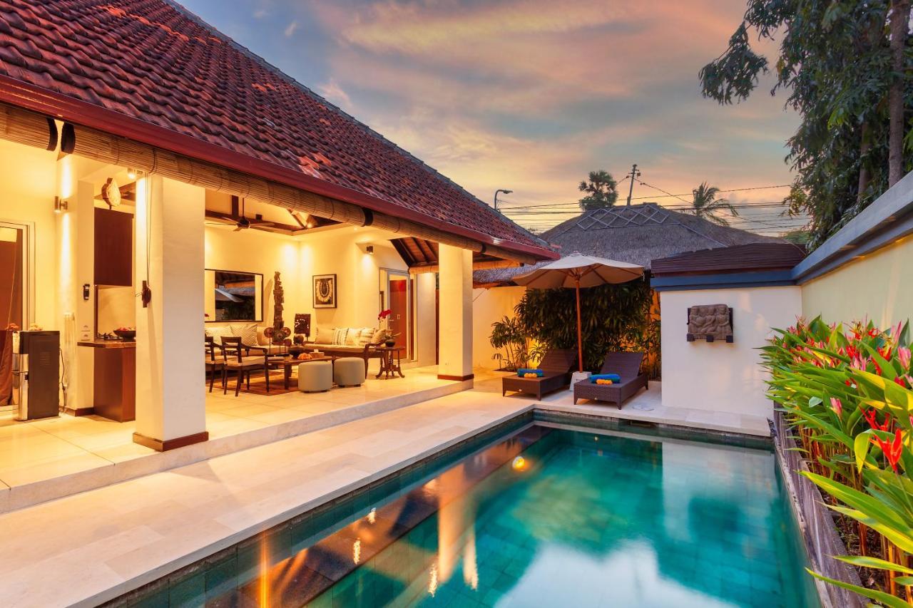 Asrina Villa'S Seminyak Extérieur photo