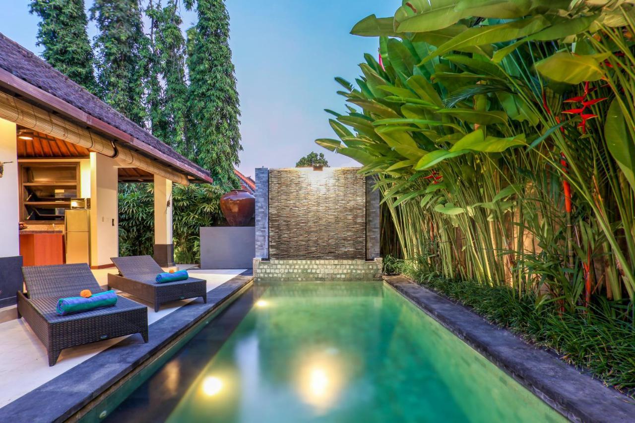 Asrina Villa'S Seminyak Extérieur photo