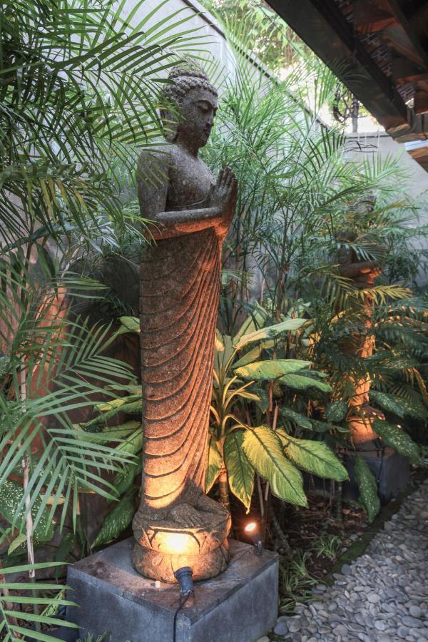 Asrina Villa'S Seminyak Extérieur photo