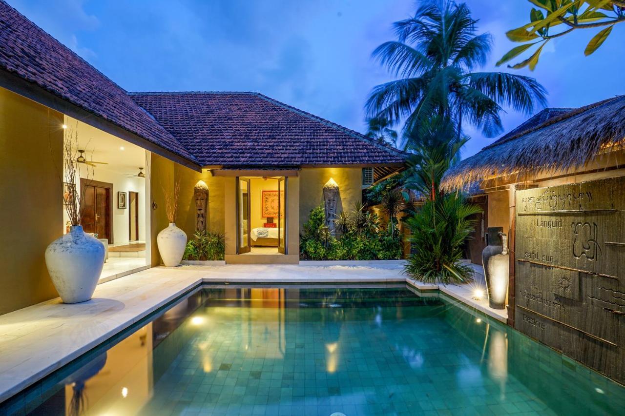 Asrina Villa'S Seminyak Extérieur photo