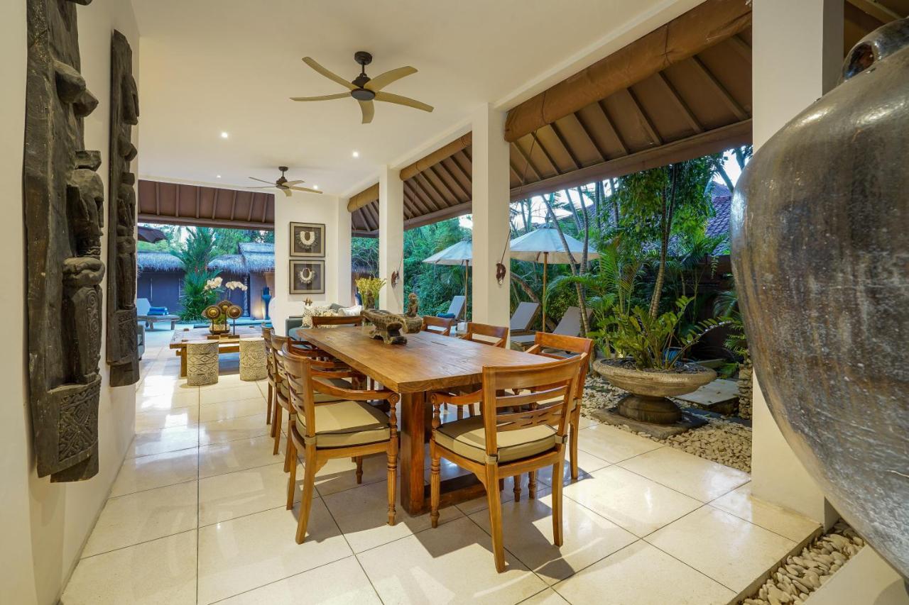 Asrina Villa'S Seminyak Extérieur photo